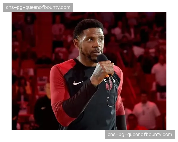 告别巡演：热火为乌杜尼斯·哈斯勒姆举办球衣退役仪式